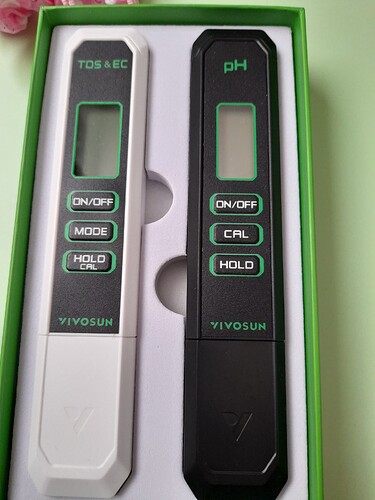 17621771483537526350855856808040