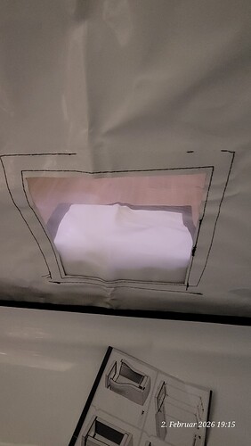 Air vent left, missing seam, the velcro counterpart is loose. Inner view